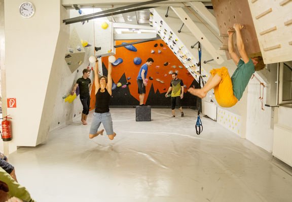 SteinblockBoulderhalleRankweilSteilheit 1